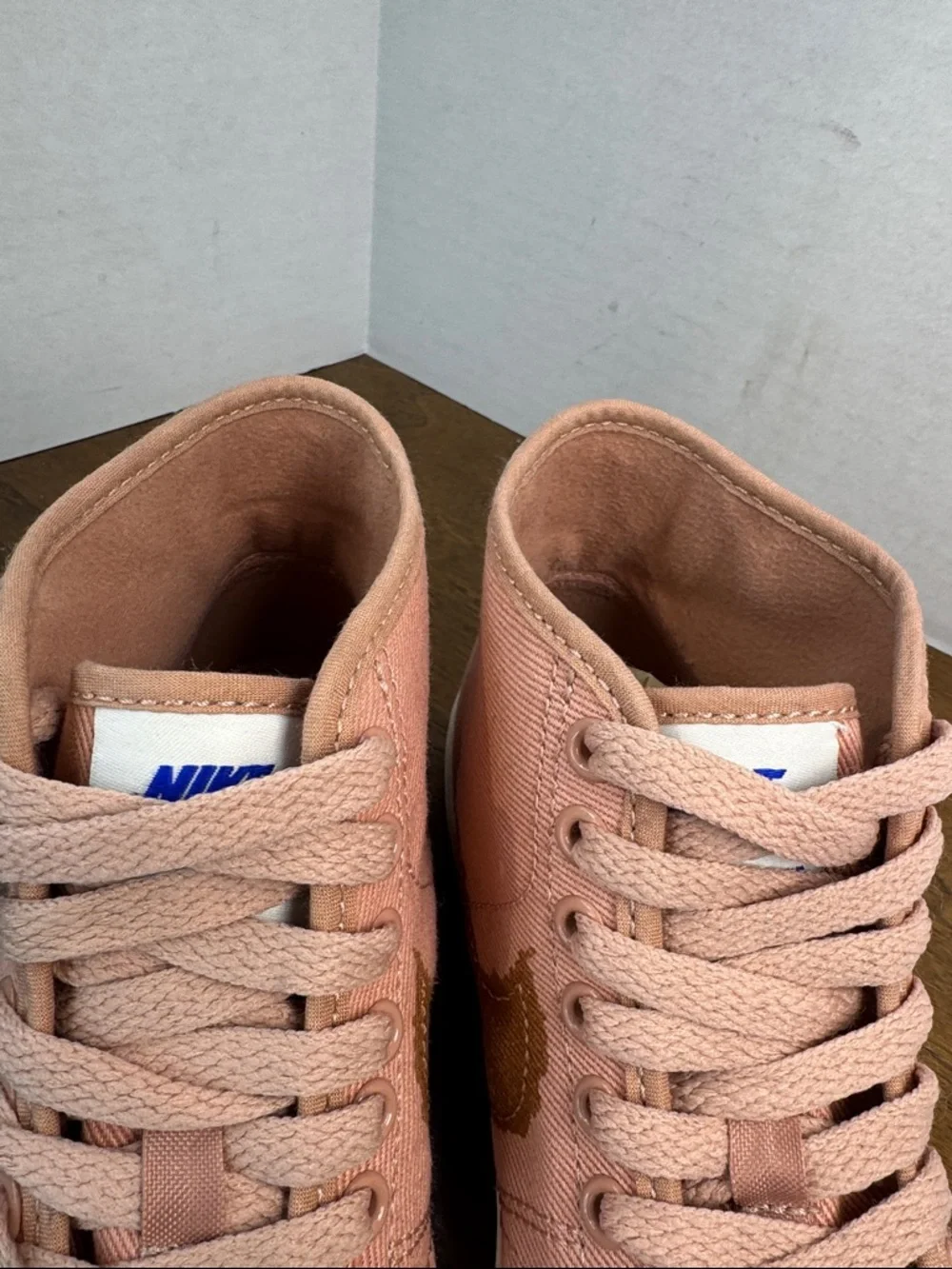 Nike Kids SB Blazer Court Mid Premium Canvas High-Top Sneakers Rose Whisper, 4